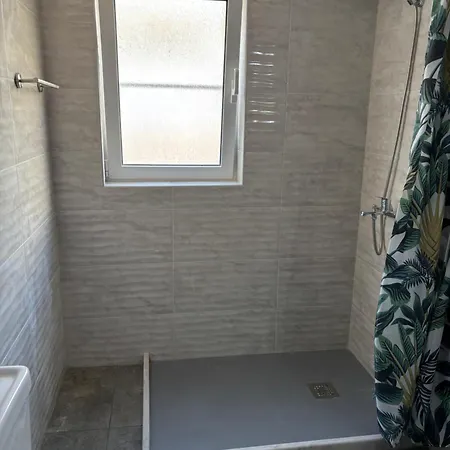 Coral Urbanite Apartment *